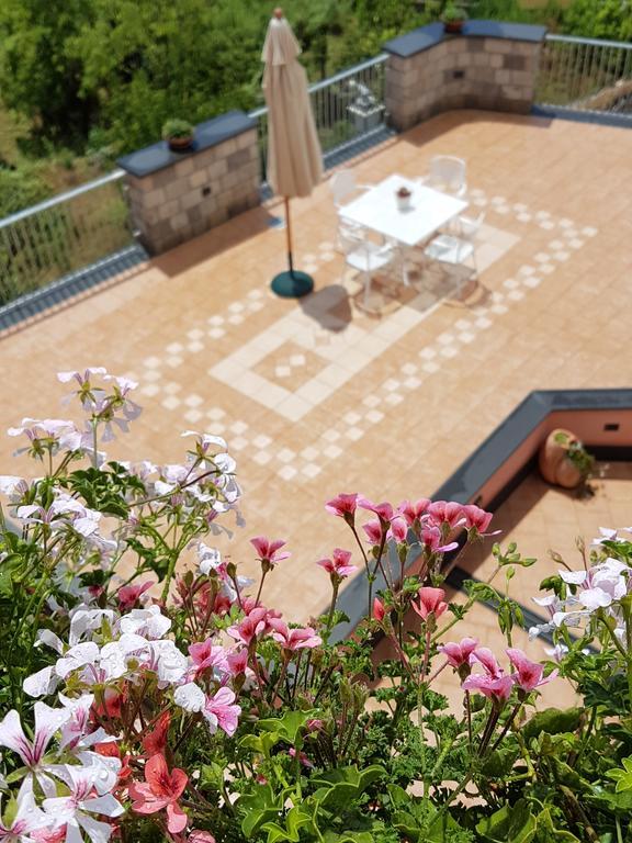 Chez Chantal Bed & Breakfast Meta Bagian luar foto